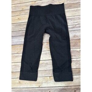 Womens Lululemon Leggings - Yoga Workout - Black - size 6